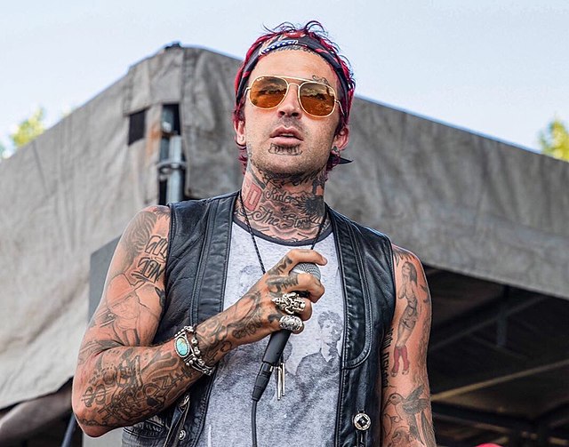 640px Yelawolf blueridgerockfest 2019 - Wilbur Soot Merch